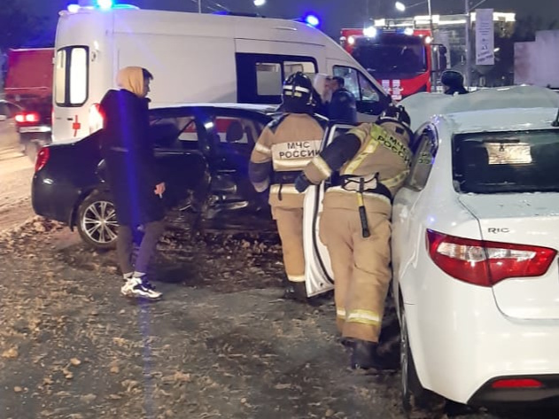 Попал в дтп куда звонить орел